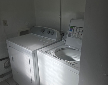 4642 Walter Ln - Photo Thumbnail 9