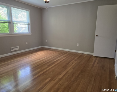 11 Eastwood Road - Photo Thumbnail 16
