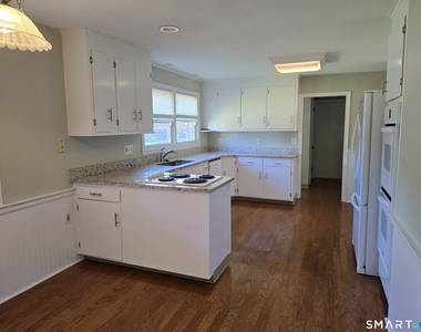 11 Eastwood Road - Photo Thumbnail 2