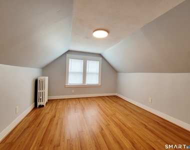 475 Prospect Street - Photo Thumbnail 13