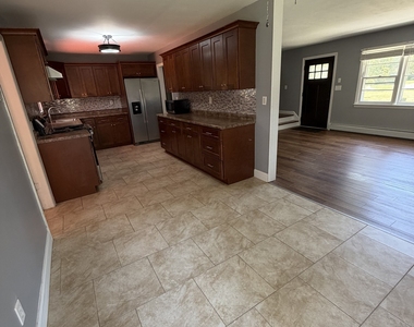 17 Sherman Road - Photo Thumbnail 3
