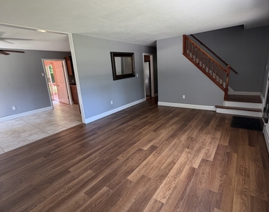 17 Sherman Road - Photo Thumbnail 14