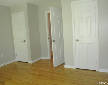 670 Boston Post Road - Photo Thumbnail 4