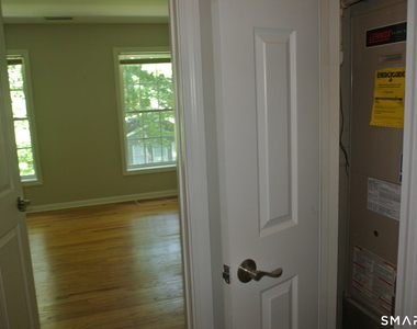 670 Boston Post Road - Photo Thumbnail 5