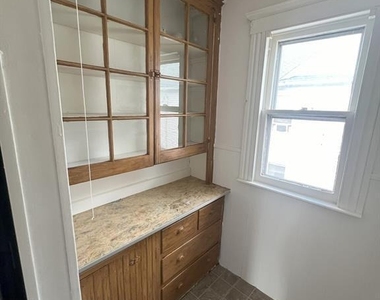 158 Beechwood Avenue - Photo Thumbnail 7