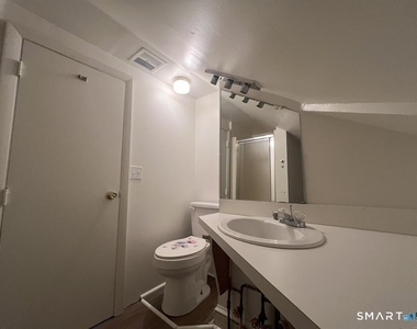 158 Beechwood Avenue - Photo Thumbnail 23