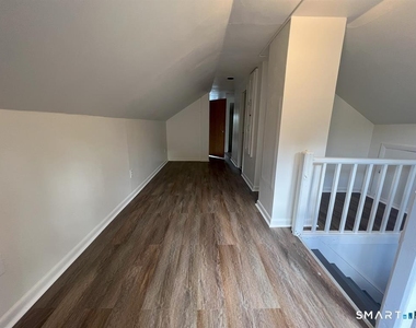 158 Beechwood Avenue - Photo Thumbnail 18