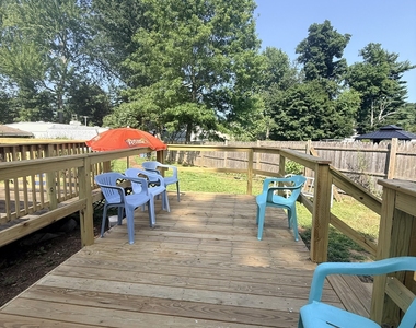 191 Side Drive - Photo Thumbnail 7