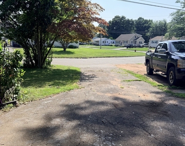191 Side Drive - Photo Thumbnail 10