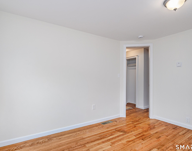 35 Mill Road - Photo Thumbnail 7