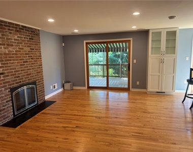 209 Grandview Dr - Photo Thumbnail 22