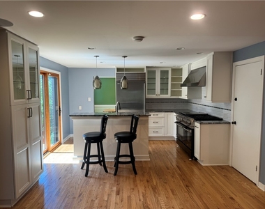 209 Grandview Dr - Photo Thumbnail 20