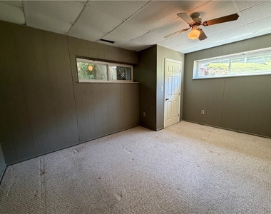 735 Athalia St - Photo Thumbnail 9