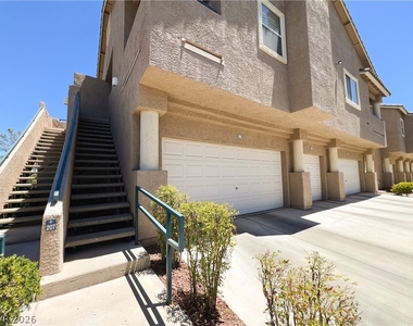 2100 Quarry Ridge Street - Photo Thumbnail 3