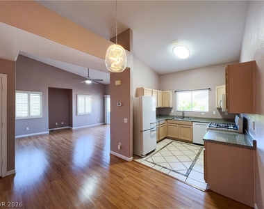 2100 Quarry Ridge Street - Photo Thumbnail 31