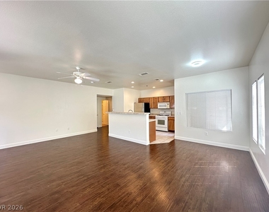 1501 Cardinal Peak Lane - Photo Thumbnail 3