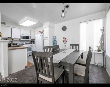 3155 Casey Drive - Photo Thumbnail 2