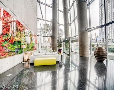 3722 Las Vegas Boulevard - Photo Thumbnail 3