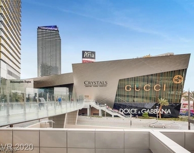 3722 Las Vegas Boulevard - Photo Thumbnail 1