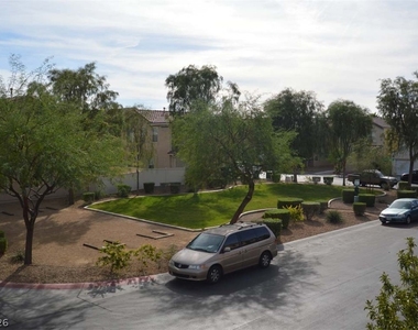 6670 Tulip Falls Drive - Photo Thumbnail 13