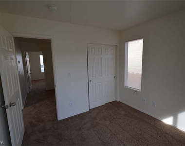 6670 Tulip Falls Drive - Photo Thumbnail 27