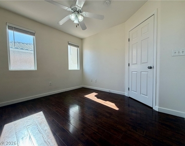 10433 Concetta Avenue - Photo Thumbnail 14
