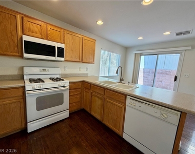 10433 Concetta Avenue - Photo Thumbnail 6