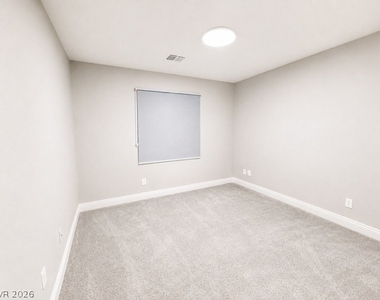 573 Aspen Leaf Street - Photo Thumbnail 18