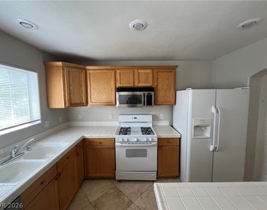 325 Amber Pine Street - Photo Thumbnail 1