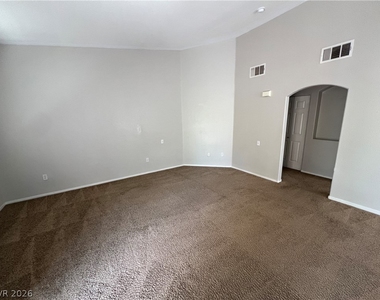 325 Amber Pine Street - Photo Thumbnail 2
