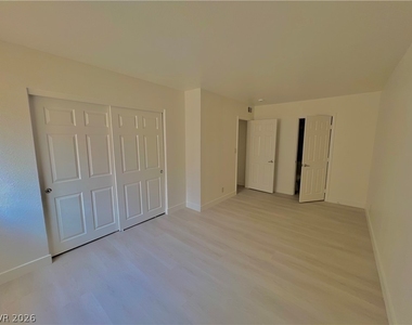5220 Indian River Drive - Photo Thumbnail 16