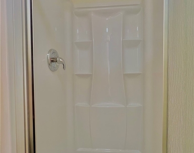 5220 Indian River Drive - Photo Thumbnail 9