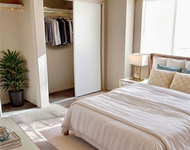 6168 Bluehill Avenue - Photo Thumbnail 13