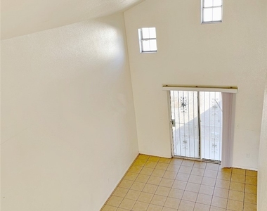 6168 Bluehill Avenue - Photo Thumbnail 2