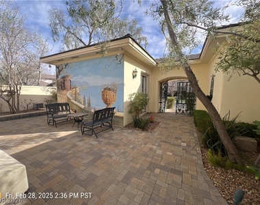 9304 Fontainbleu Drive - Photo Thumbnail 1