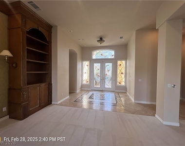 9304 Fontainbleu Drive - Photo Thumbnail 7