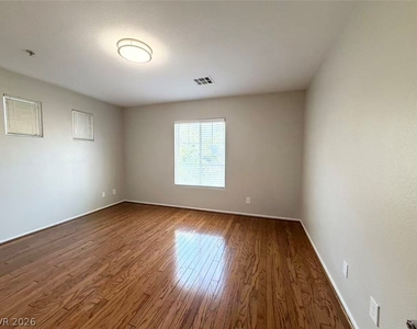 9169 Conquest Court - Photo Thumbnail 7