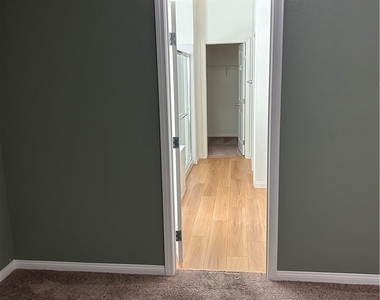 10855 Gentle Crest Avenue - Photo Thumbnail 32