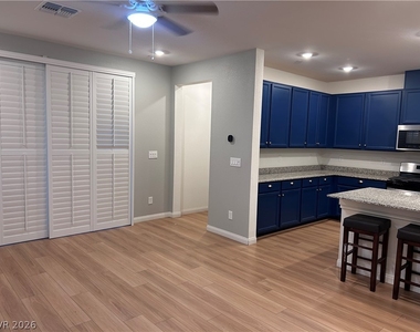 10855 Gentle Crest Avenue - Photo Thumbnail 4