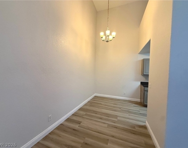 5125 W Reno Avenue - Photo Thumbnail 1