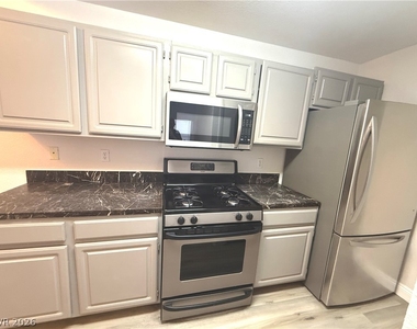 5125 W Reno Avenue - Photo Thumbnail 4