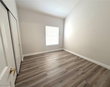 5125 W Reno Avenue - Photo Thumbnail 13