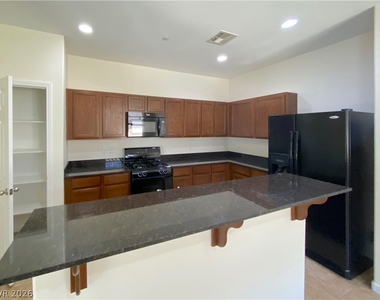 1000 Aspen Cliff Drive - Photo Thumbnail 17