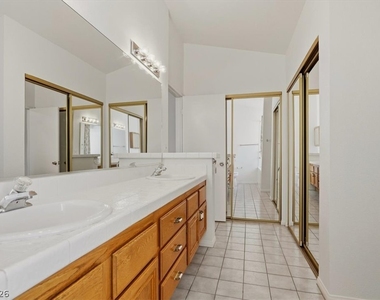 4328 Peaceful Path Court - Photo Thumbnail 15