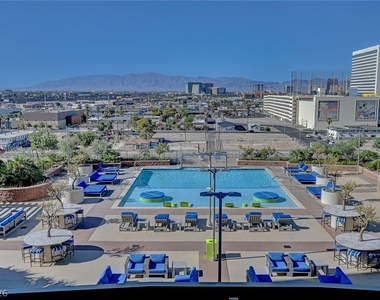 200 W Sahara Avenue - Photo Thumbnail 27