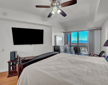 200 W Sahara Avenue - Photo Thumbnail 17