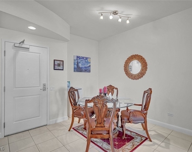 200 W Sahara Avenue - Photo Thumbnail 3