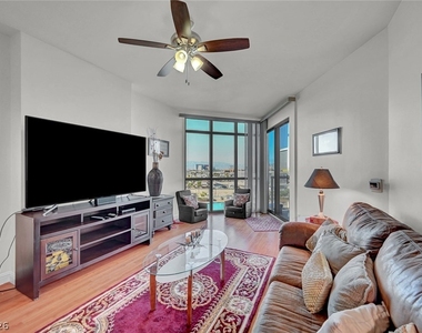200 W Sahara Avenue - Photo Thumbnail 12