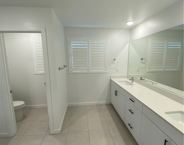 3211 Centano Avenue - Photo Thumbnail 25