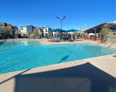 3211 Centano Avenue - Photo Thumbnail 45
